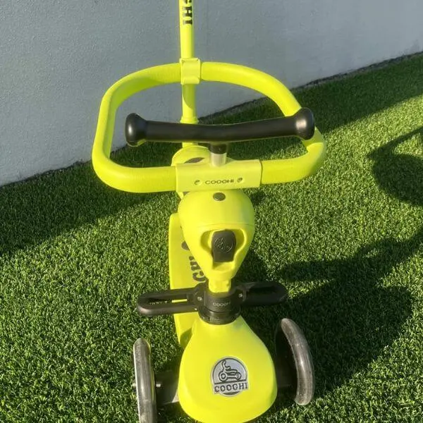 Cooghi green scooter 