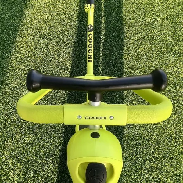 Lean to steer design of Cooghi scooter
